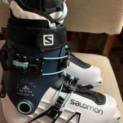 Salomon Alpine Touring Boots- mountaineering- Women’s 25/25.5