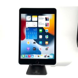 Apple Ipad Mini 4 128GB iOS 15 -Read Description