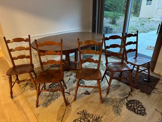 Wooden table and 6 Indiana-made chairs