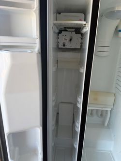 Side by side fridge