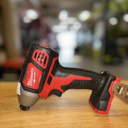 Milwaukee M18 18V Lithium-Ion Cordless 1/4 in. Hex Impact Driver (Tool-Only)