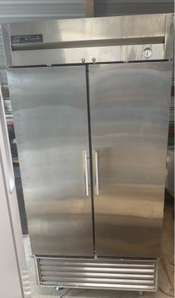 Commercial Refrigerator Ice Cold