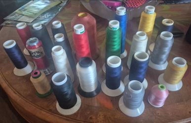 Lot of 23 thread for quilting etc from panorama city