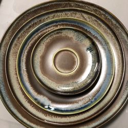 4 Plates 