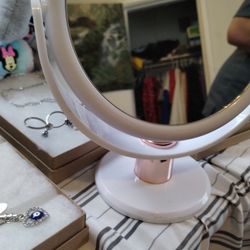 Magnifying Mirror 10.00