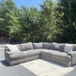 Cindy Crawford Sectional Couch Delivery Available