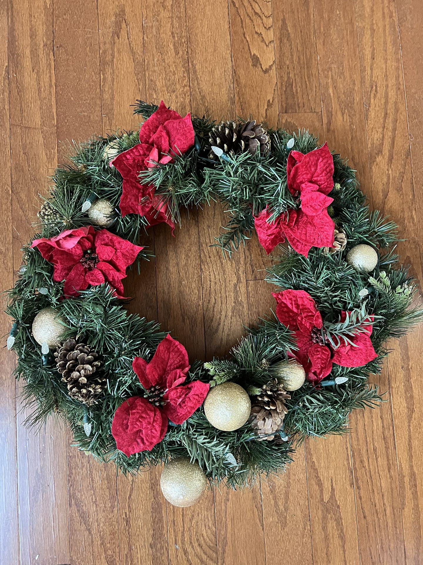 28” Pre-lit LED Christmas Wreath