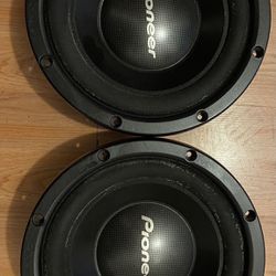Pioneer Speakers 12s Subwoofers 1600 Watts (No Separately) Bass