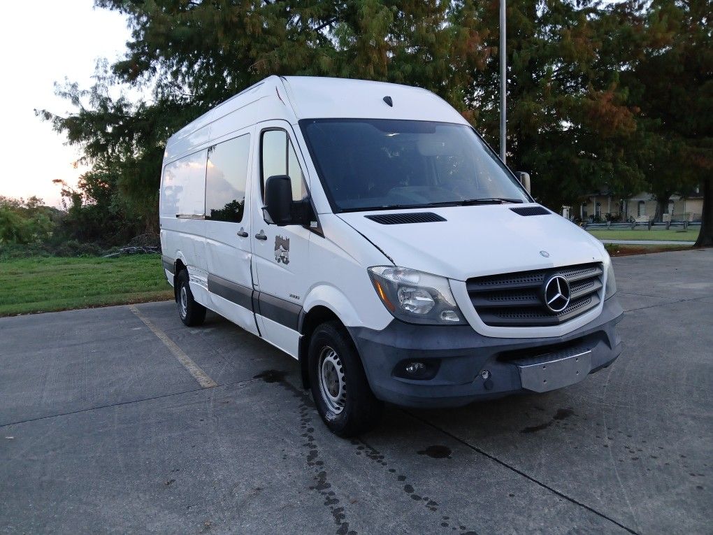 2015 Mercedes-Benz Sprinter Van