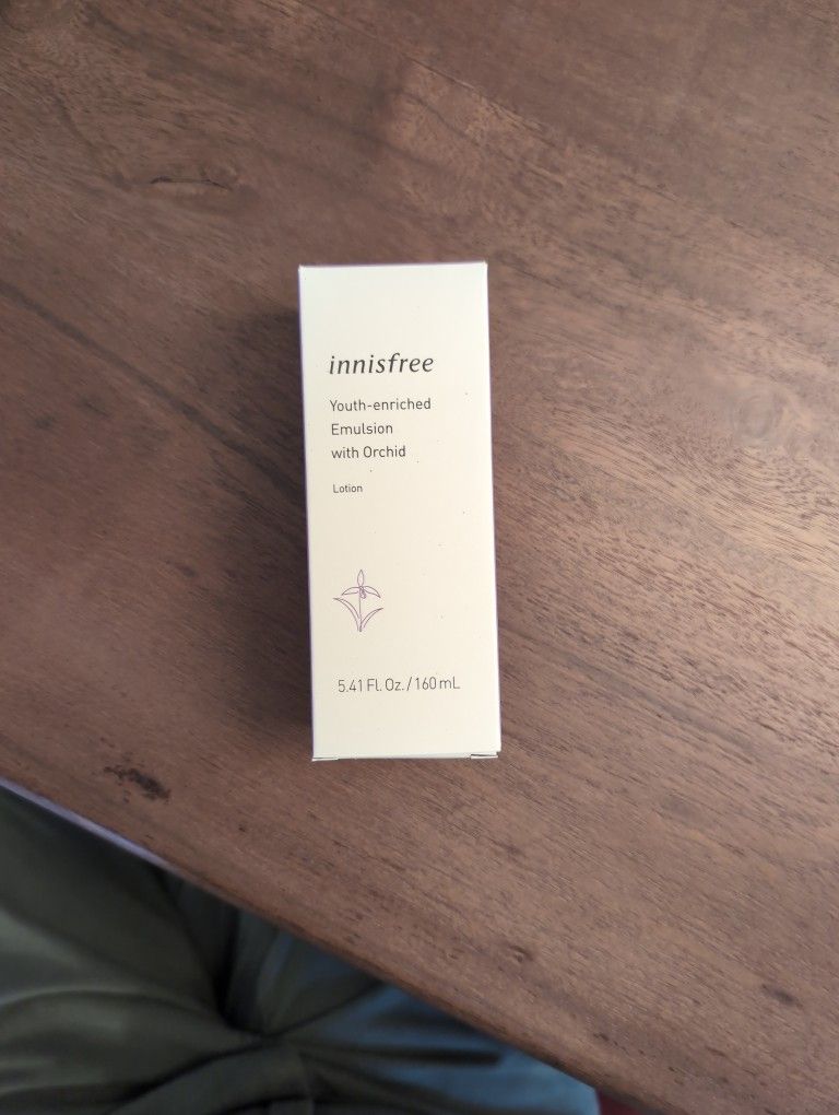 Innisfree Youth-enriches Emulsion