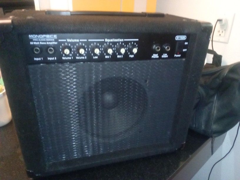 Monoprice Pro Audio Series 20 Watt Base Amplifier