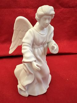 Avon Christmas Nativity Standing Angel