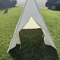 Teepee Tent ⛺️ 