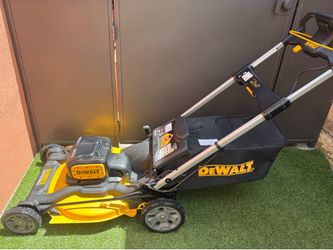 DEWALT 2x20V MAX 21 in. Push Lawn Mower (TOOL ONLY)