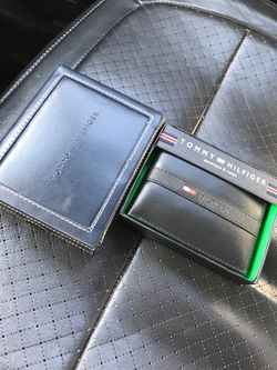 New Tommy Hilfiger Wallet