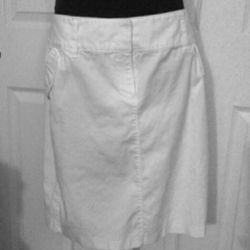 Old Navy white skirt Stretch