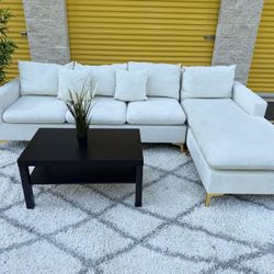 White Couch Super Cleans And Washed Delivery Available 