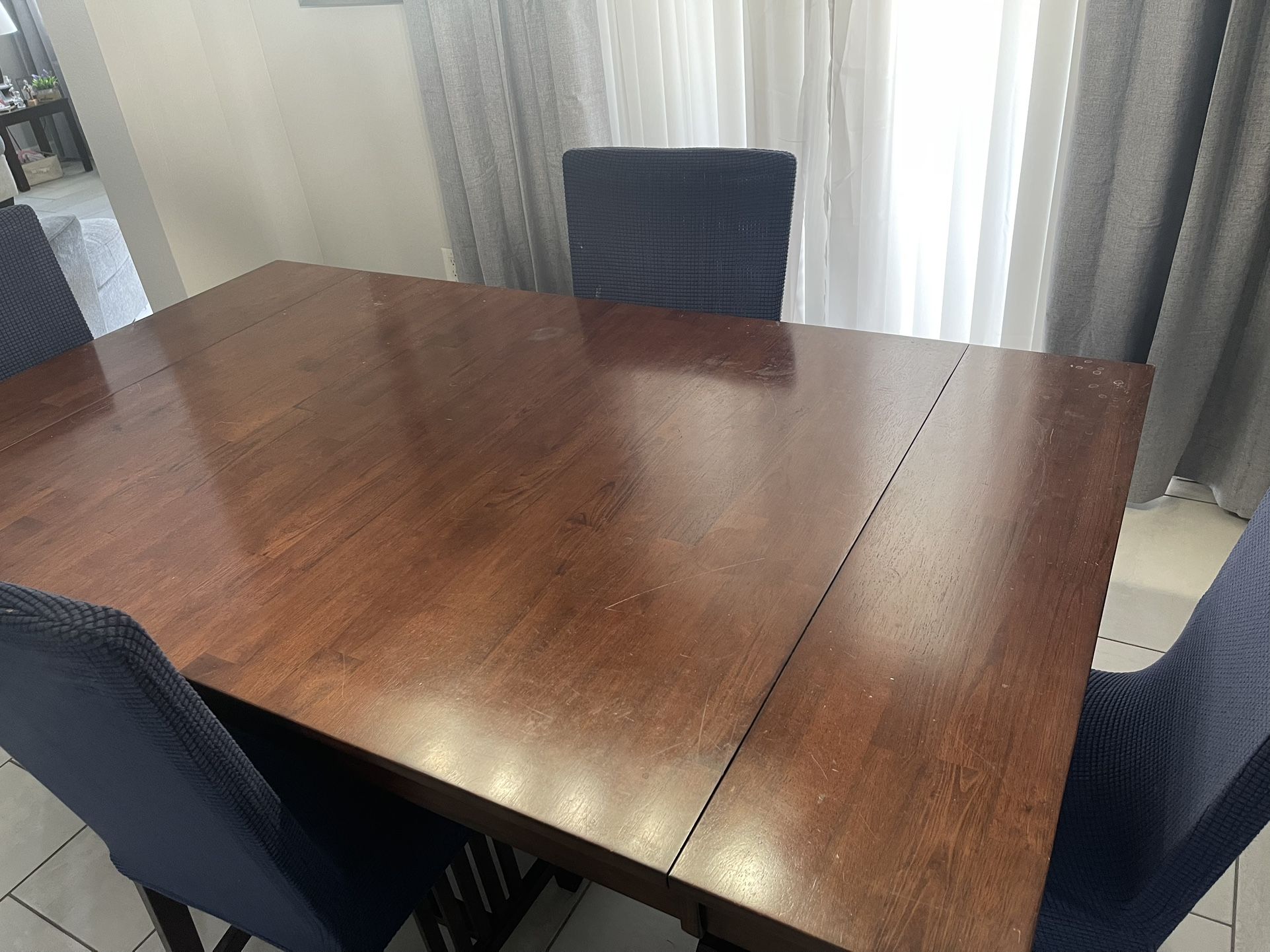 Dining Room Table 