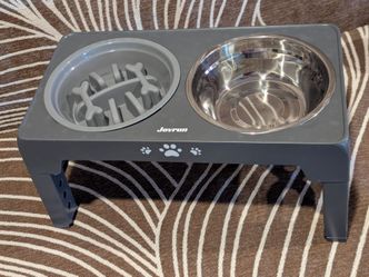 *NEW* Raised dog bowls set