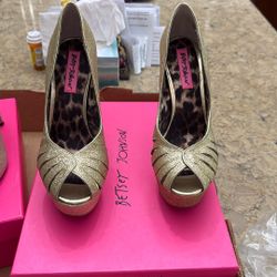 Both Shoes, Betsy Johnson Brand Size 7 New In A Box Never Worn