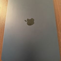 MacBook Air 15” M4 Laptop