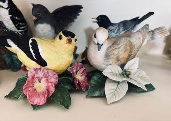 Vintage Lenox Fine Porcelain Decorative Bird Figurines Collection, 23 pc set