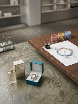 Bibi Original Automatic Watch + FREE Perfume – Luxury Gift Set