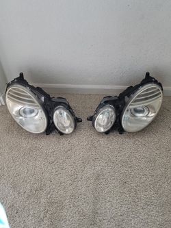 Mercedes E63 AMG 2008 Headlights