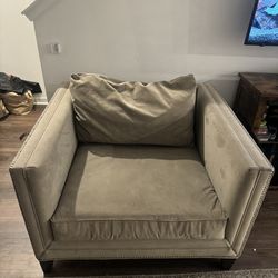 Single beige couch