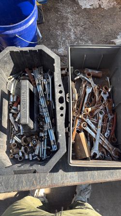 Sockets wrenches