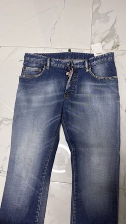 DSQUARED2 jeans (48”)