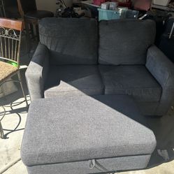 Loveseat 
