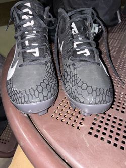 Nike baseball cleats  size 13