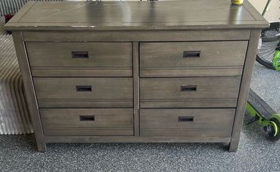 Gray Wood 6-Drawer Dresser