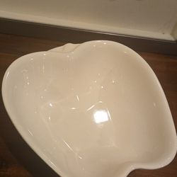 🍎 Vintage Pfaltzgraff Apple Stoneware Bowl – 8” 🍎