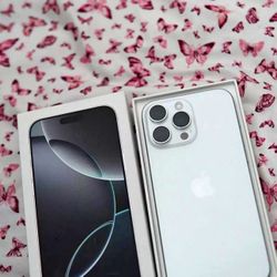 Iphone 16 Pro max 256Gb Att, Cricket. 