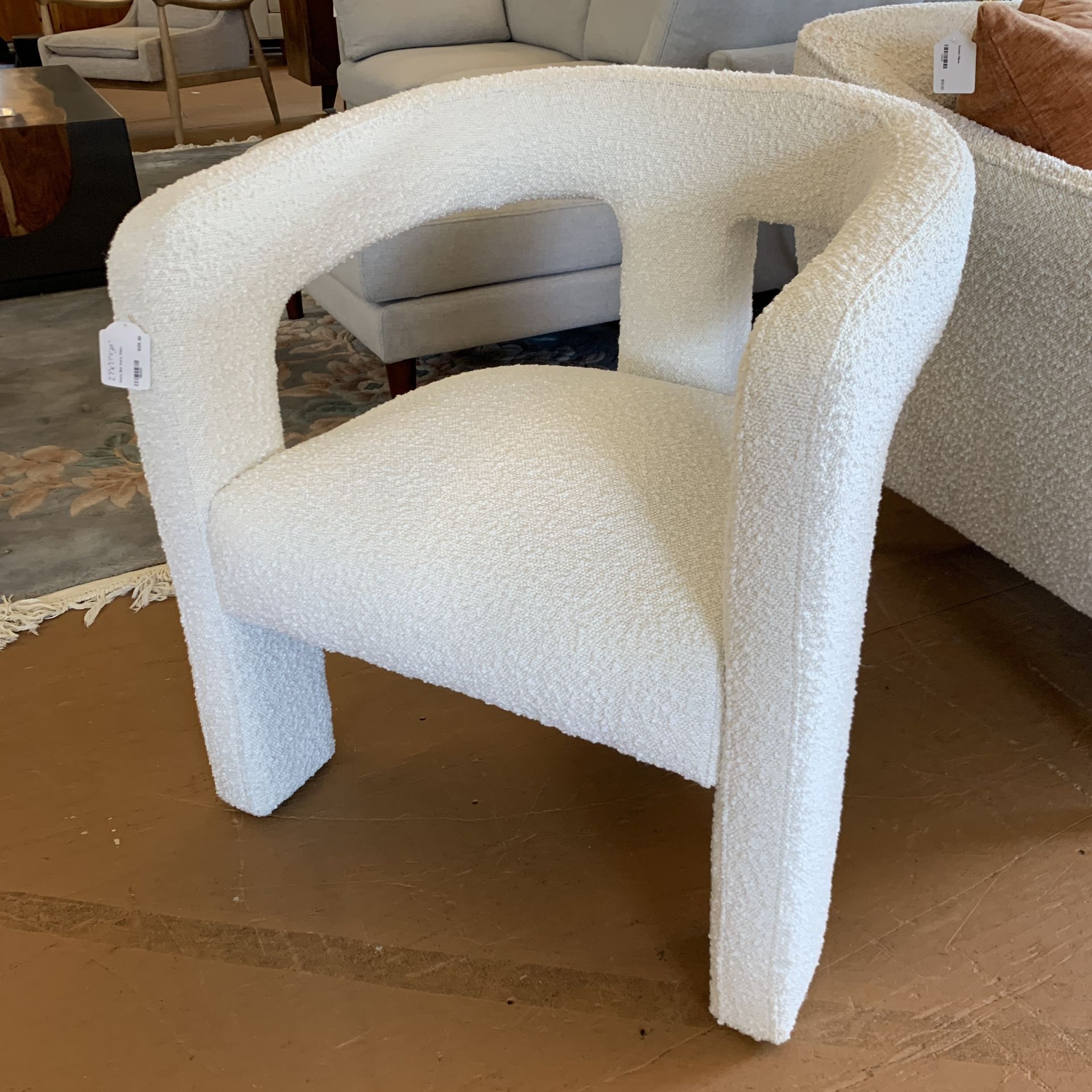 Comfy Mod Ivory Chair