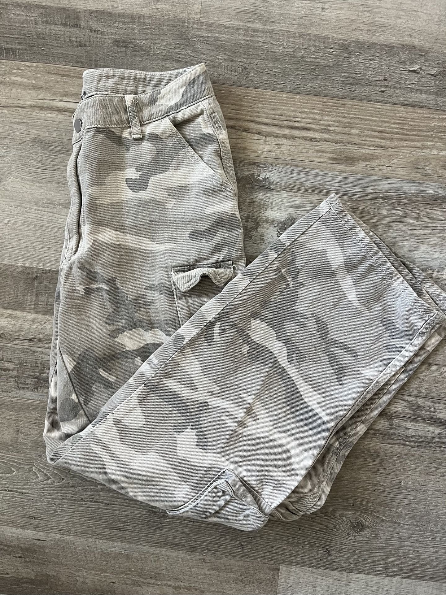 camo pants