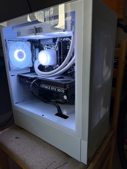 Gaming PC – Ryzen 7 7800X3D / PNY RTX 5070 12GB / 32GB DDR5 / 2TB NVMe