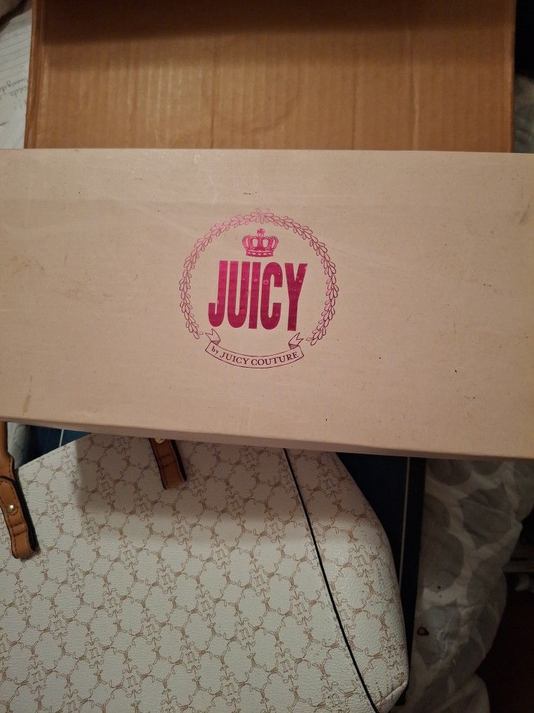 Juicy Slide Ons