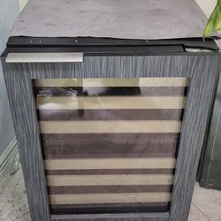 Uline 24" Wine Fridge
