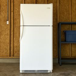 21 Ft.³ Kenmore Refrigerator Freezer Delivery Available