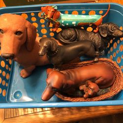 Dachshund Lovers Statues