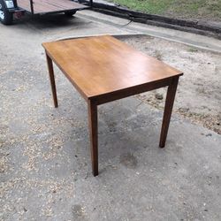 Made in Malaysia Table 47.25w X 29.5 Dx 29.5h