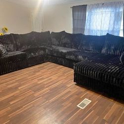 New In Boxes Black 4pc. Large Sectional Sofa 