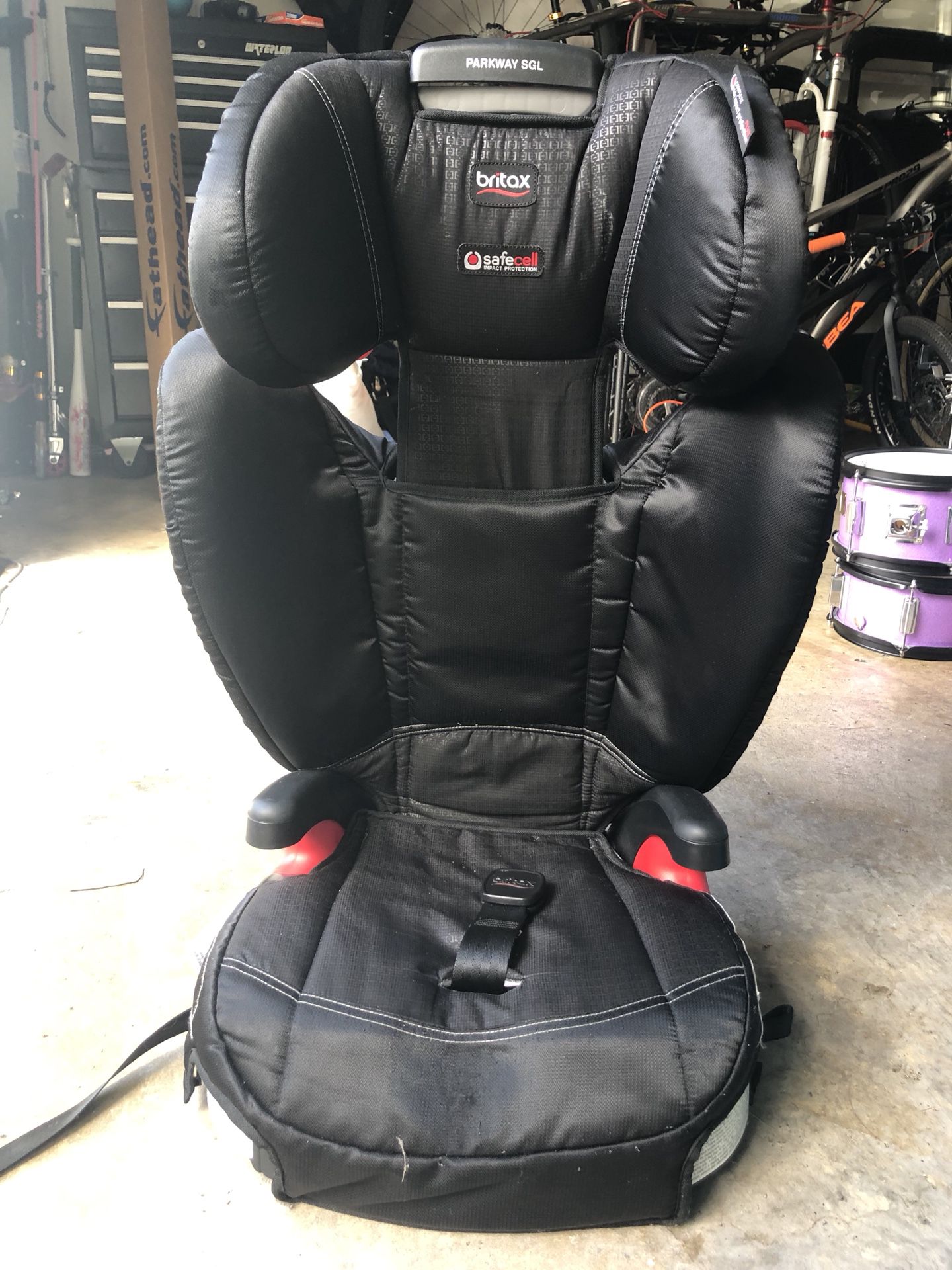 Britax parkway SGL booster seat (two available) fits kids from 40-100 lbs.