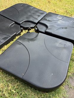 4 Fillable Cantilever Patio Umbrella Weight Base