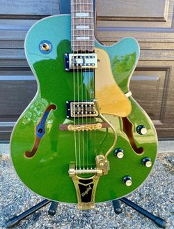 Epiphone Emperor Swingster Hollow Body Guitar in Forest Green Metallic + Epiphone Hardshell Case