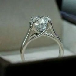 GENUINE 2 CT SILVER MOISSANITE SOLITAIRE RING SIZE 6.5