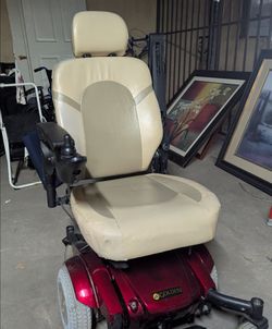 Battery Powered Chair by Golden